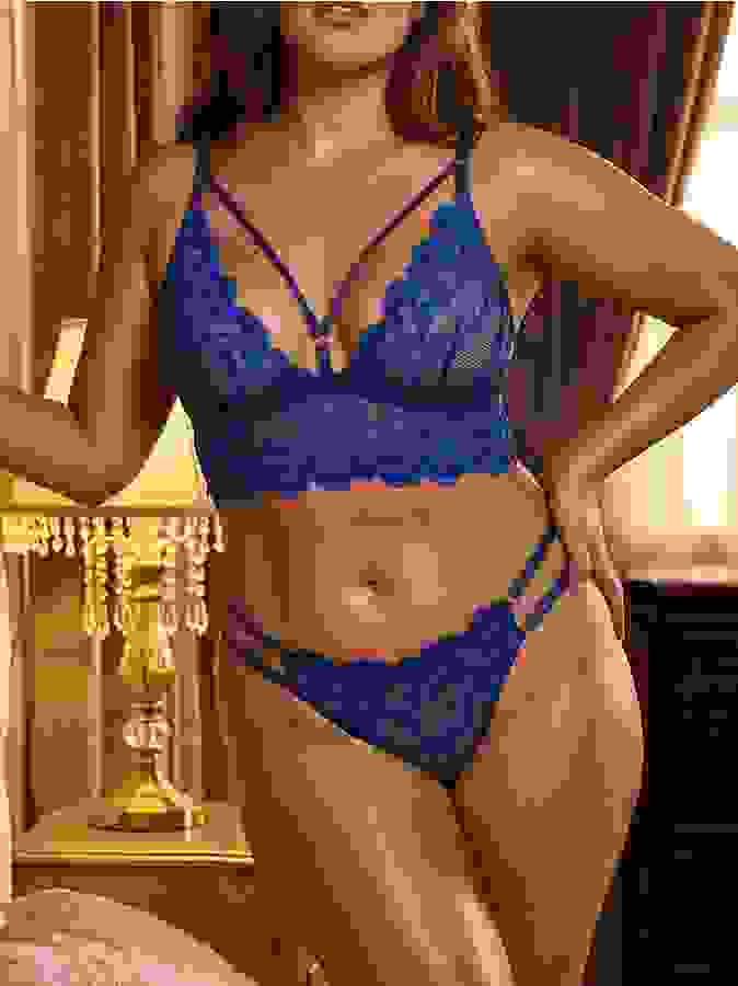 Lovehoney Plus Size Lustful Liaison Navy Floral Lace Bra Set, Navy, hi-res